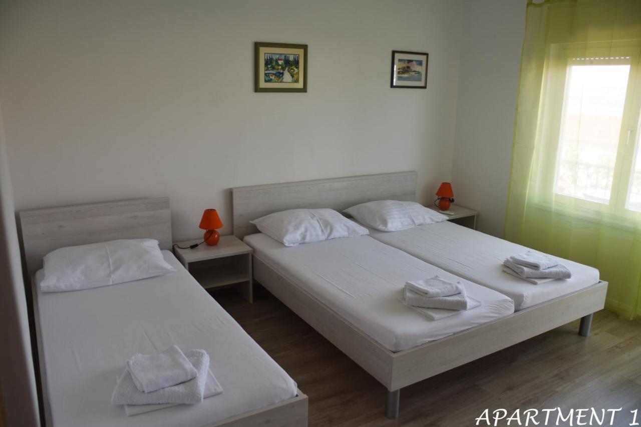 Apartments Luka Trogir Exterior foto