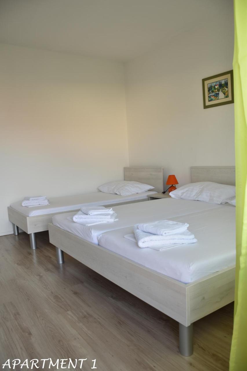 Apartments Luka Trogir Exterior foto