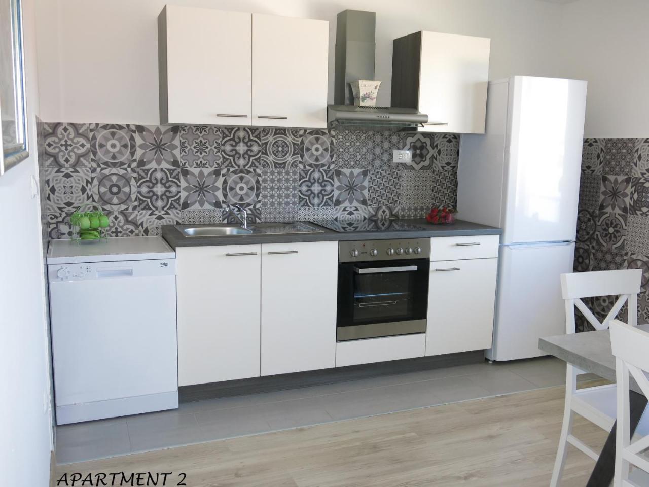 Apartments Luka Trogir Exterior foto